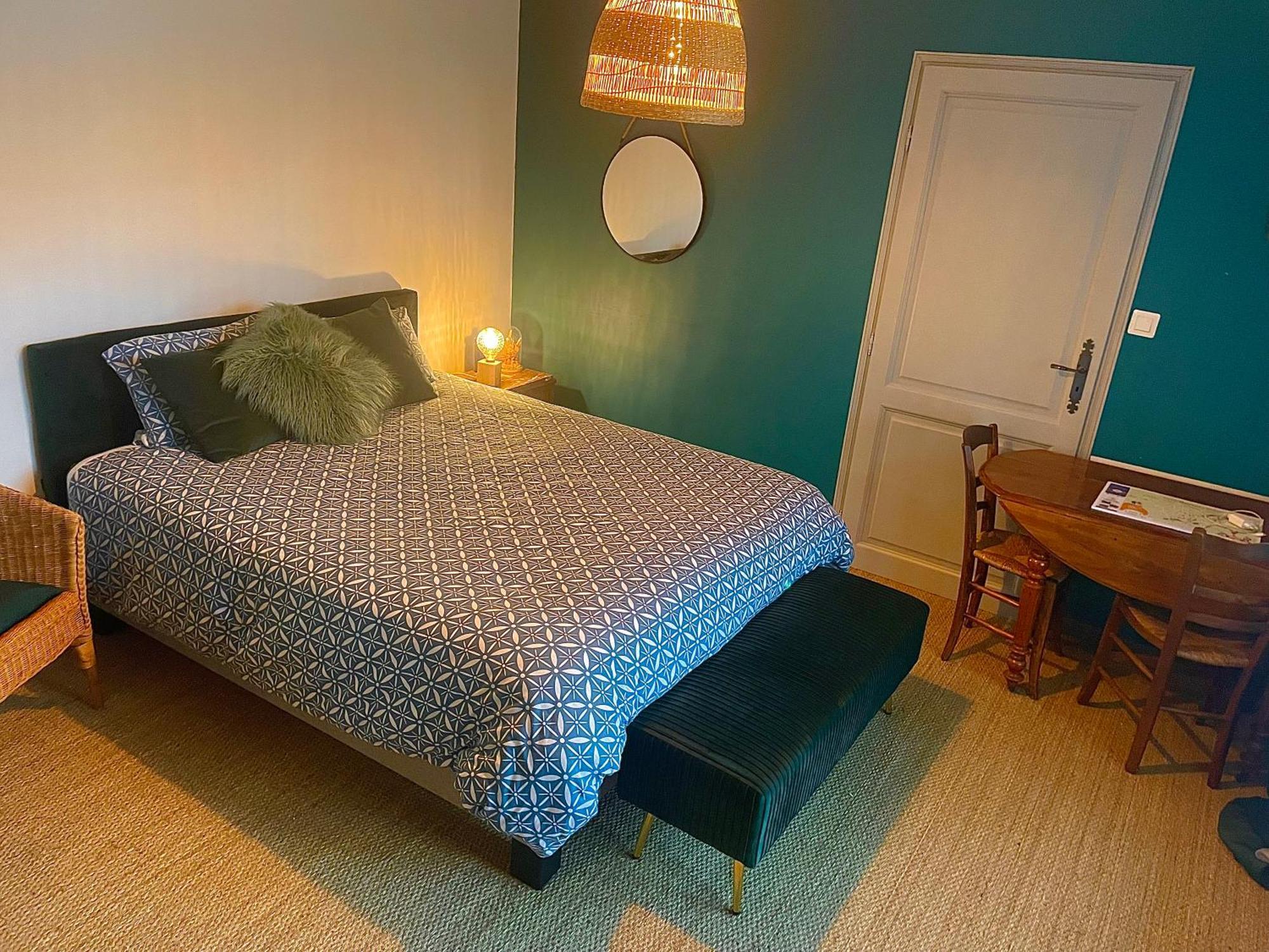 Chez Guilem Bed & Breakfast Saint-Maixent-l'Ecole Ngoại thất bức ảnh