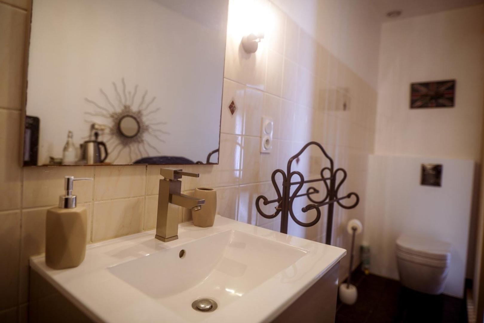 Chez Guilem Bed & Breakfast Saint-Maixent-l'Ecole Ngoại thất bức ảnh